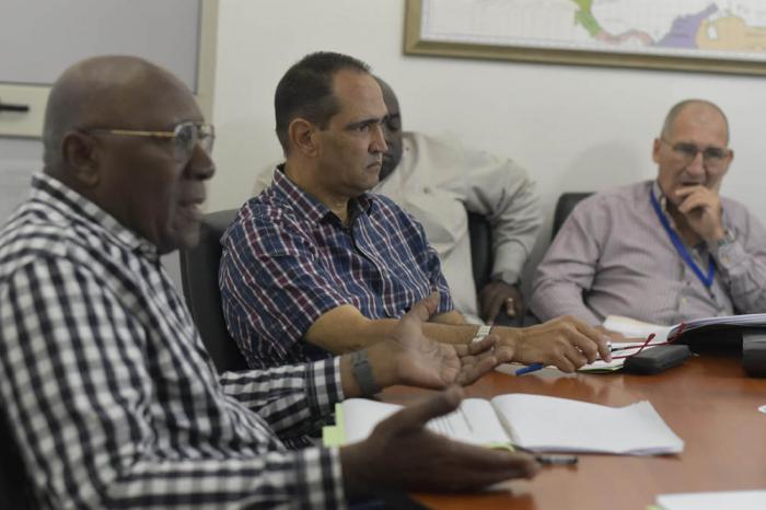 Foto: tomada del Portal del Ciudadano de La Habana. Visita vicepresidente cubano Complejo Lácteo de La Habana
