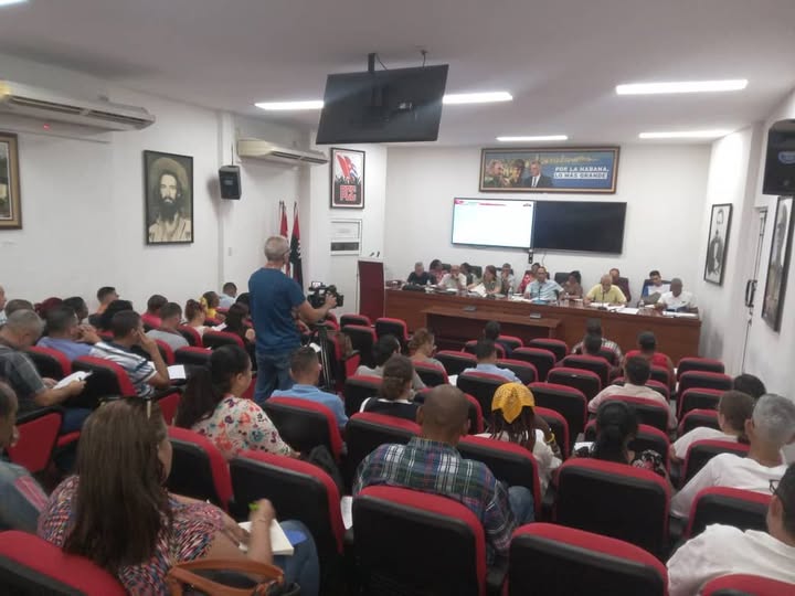 Se desarrolla el  pleno del Comité Provincial del PCC en La Habana.