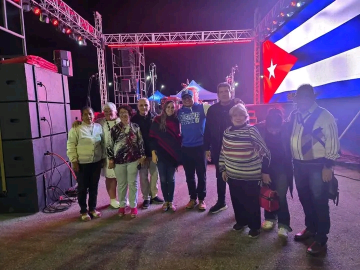 Celebración del Aniversario 67 de la Revolución, festejos culturales se despliegan en municipios habaneros