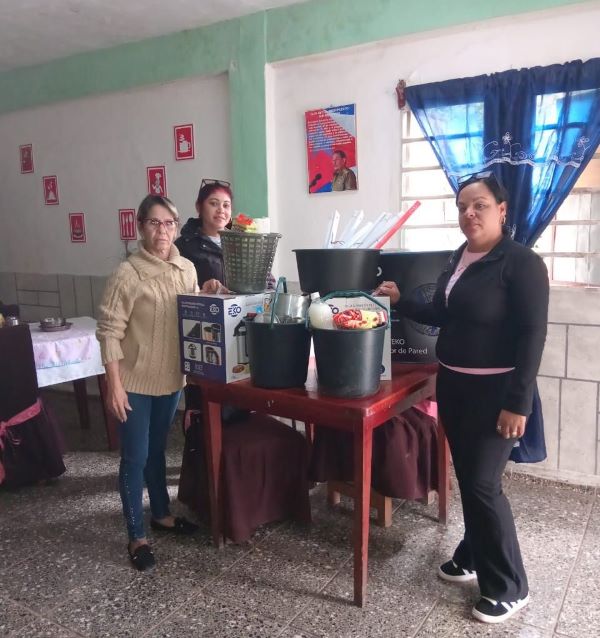 Gestos solidarios de la EICIH consolidan legado de justicia social de la Revolución cubana