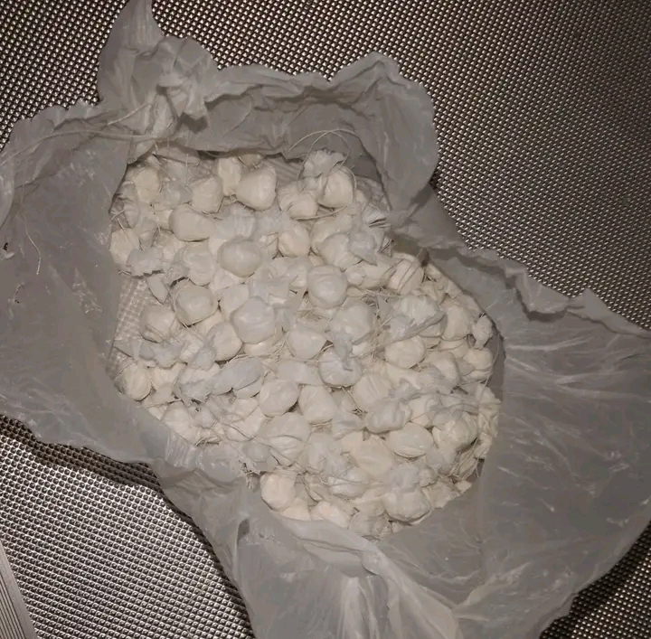 Cae punto de venta de droga en Plaza de la Revolución, dos detenidos y decomiso millonario