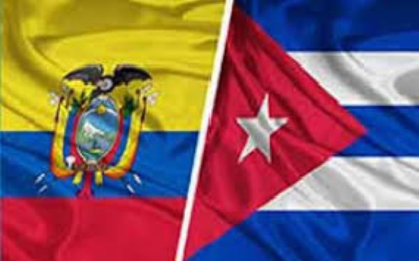 Cuba baja su bandera en Ecuador tras expulsión de diplomáticos
