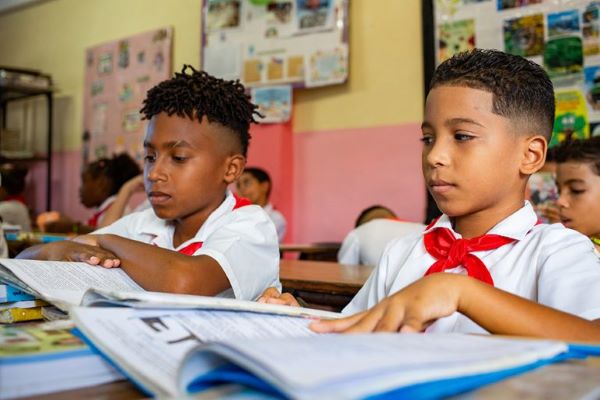 Cuba actualiza sus estrategias para defender el curso escolar ante recrudecimiento del bloqueo