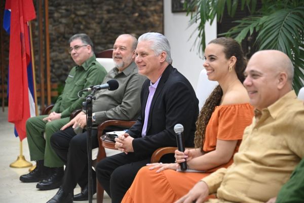 Nueva generación ratifica su lealtad a la Patria en vísperas de aniversarios históricos