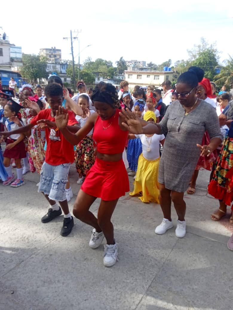 Arte, historia y corazones jóvenes: la fórmula de San Francisco para celebrar su fundación