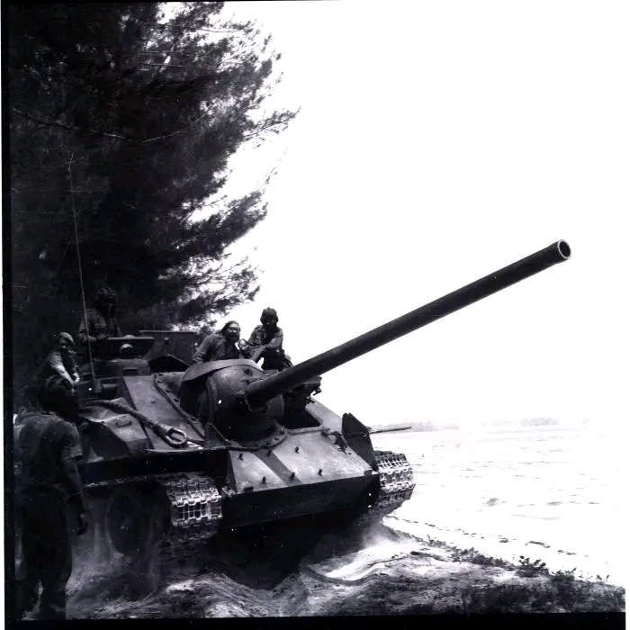 Entre libros y exposiciones: La Habana recuerda la victoria que cambió la historia