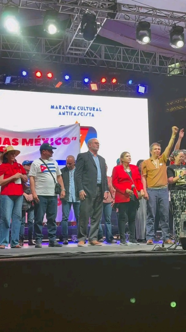 Miles de personas participaron  en Maratón Cultural Antifascista en Ciudad de México en solidaridad con Cuba