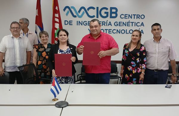 En La Habana: Firman convenio de trabajo la ANAP y Centro de Biotecnología