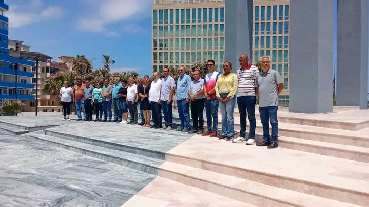 La Habana refrenda su lealtad con "Mi Firma por la Patria" y advierte defensa inquebrantable