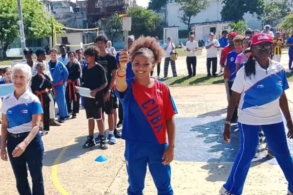 Festival Deportivo Escolar late con fuerza en barrios de la capital