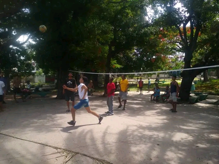 Continúa el Festival Deportivo Escolar en Diez de Octubre con amplia participación en todas sus sedes