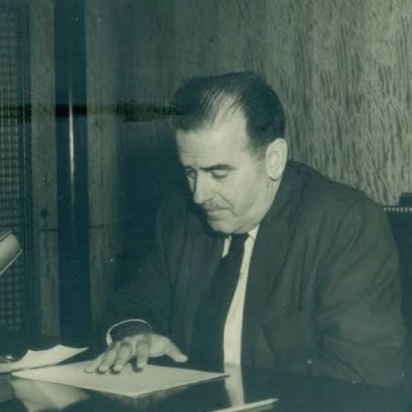 p.title