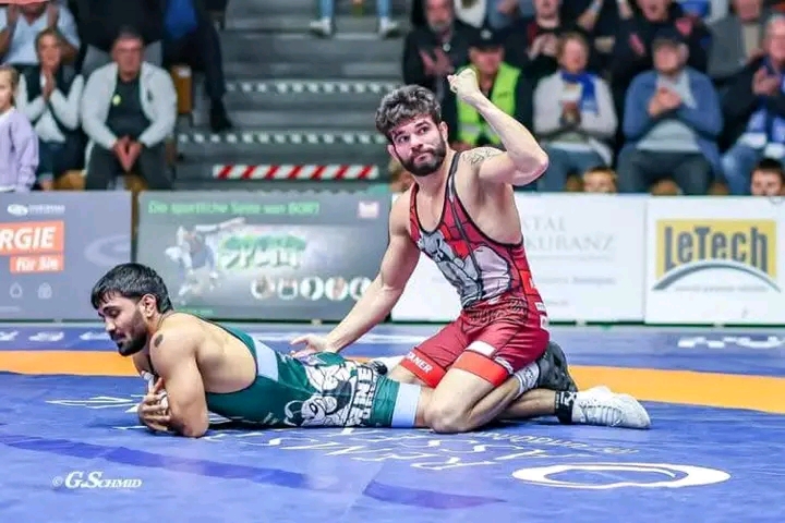 Luis Orta y Gabriel Rosillo entrenan en Kirguistán rumbo al Mundial de Lucha