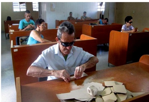 Aprueban beneficios fiscales para talleres que emplean a personas con discapacidad