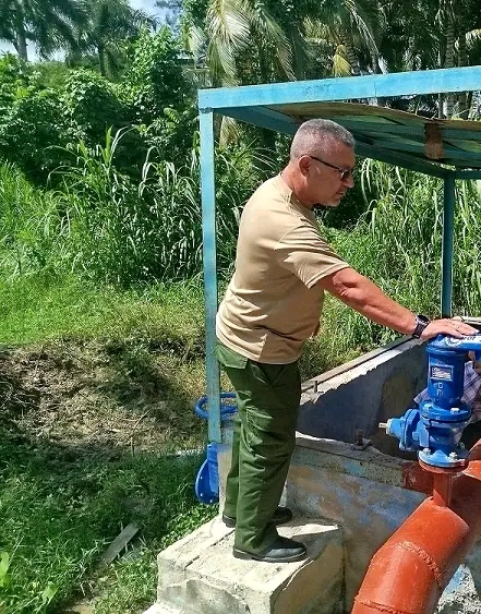 Presidente del INRH supervisa estaciones de bombeo en Boyeros