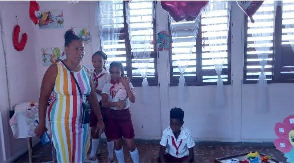 Propicia San Miguel del Padrón preparación integral de sus educandos