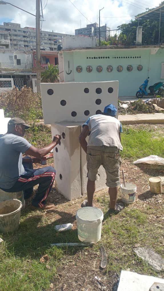 Avanzan trabajos de remozamiento en el Parque "El Dominó" del barrio La Dionisia en el municipio capitalino Plaza de la Revolución