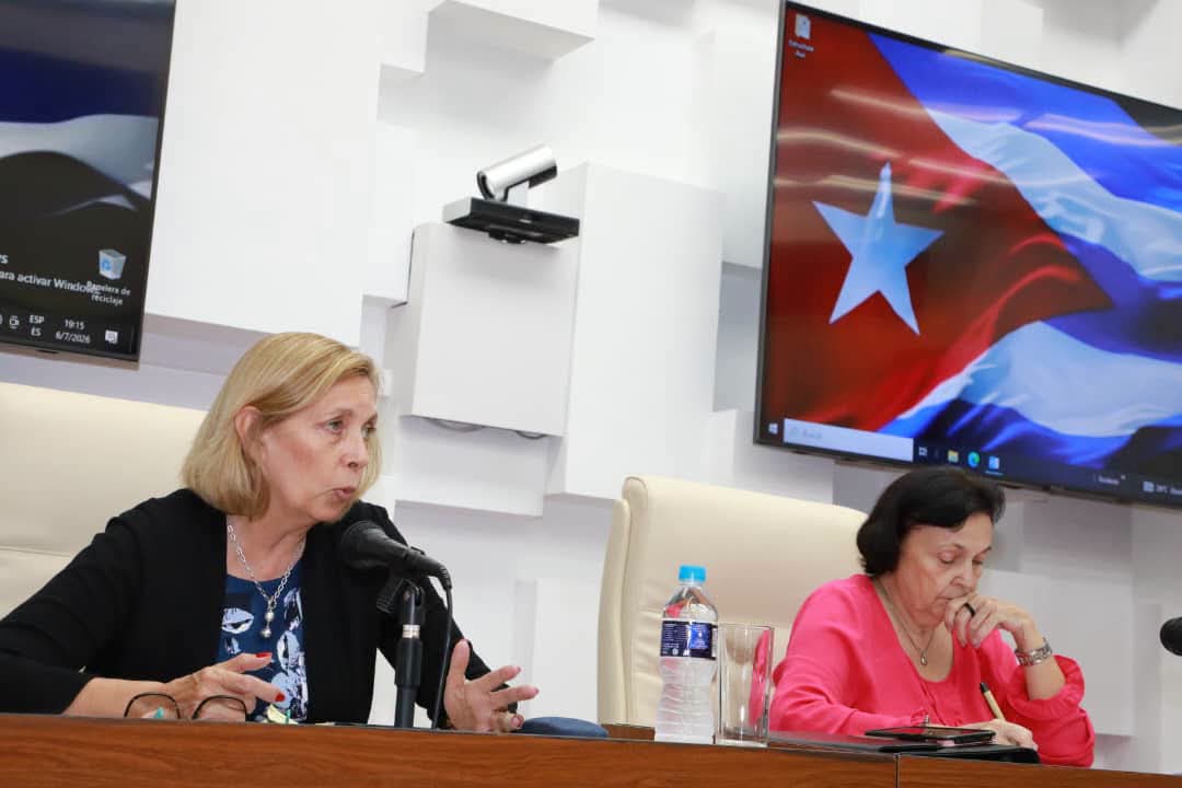 Dirigentes cubanas