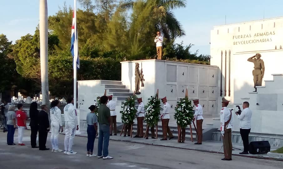 Homenaje a víctimas 